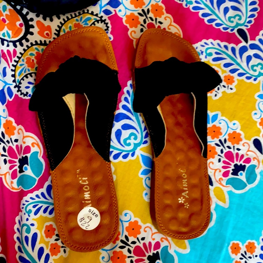 Aimoci, size 9, Tan/black sandals